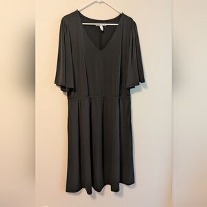 Girl With Curves Black V-Neck Dress Size XL